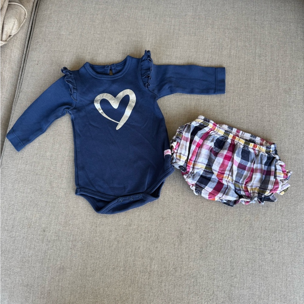 Ruffle Butts, Navy, Bodysuit with Heart & Plaid Diaper Cover, Size 0-3 Months
